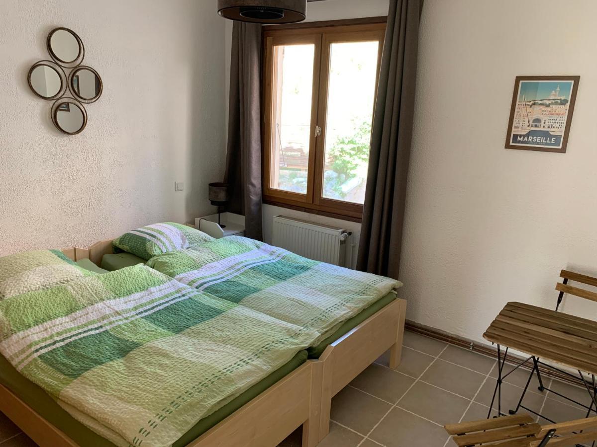 Les Oliviers Villa Vaugines Bagian luar foto